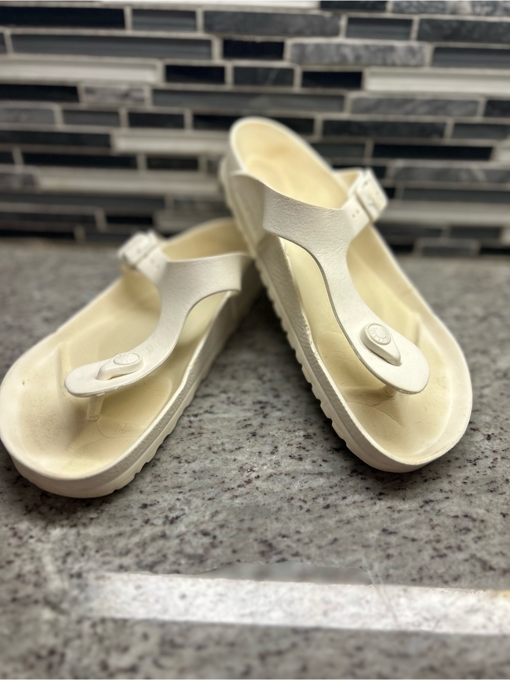 Birkenstock gizeh white EVA Strap (40) womens size 9, mens 7